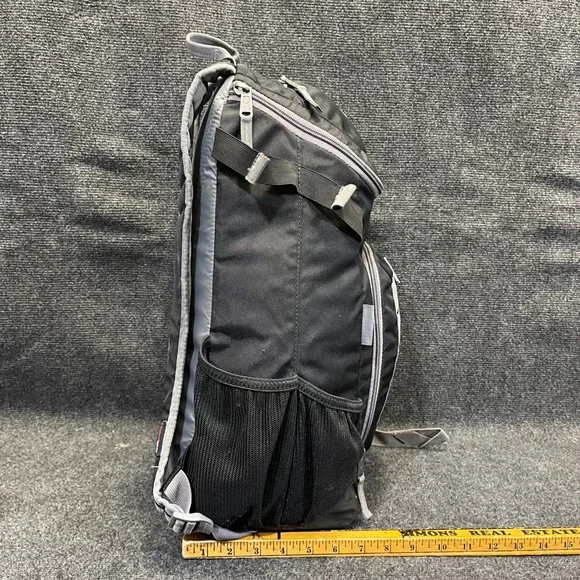 Under Armour UASB-UBP Undeniable Bat Pack Black Baseball Softball Bag Backpack - Picture 4 of 16